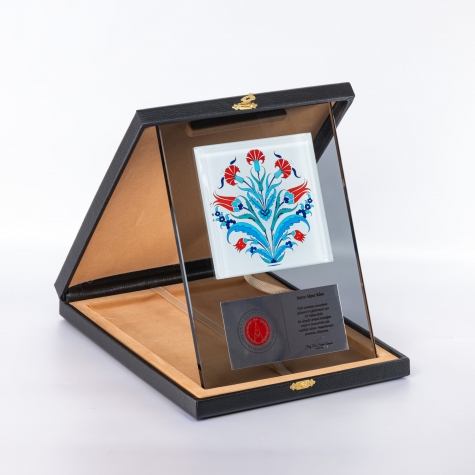 ÇİNİLİ KRİSTAL PLAKET YRÇ 003